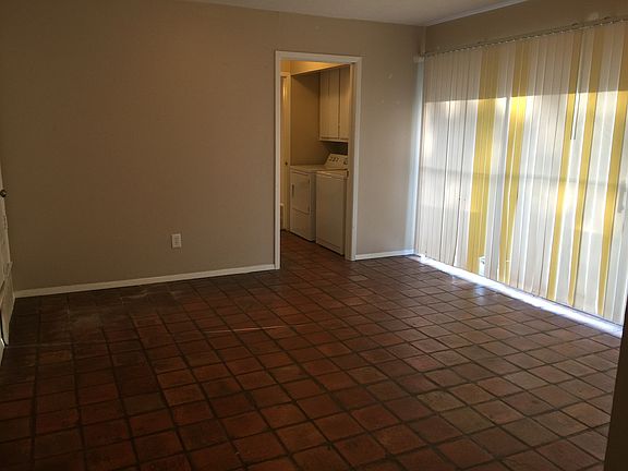 3rd image of 13410 Blossomheath Ln