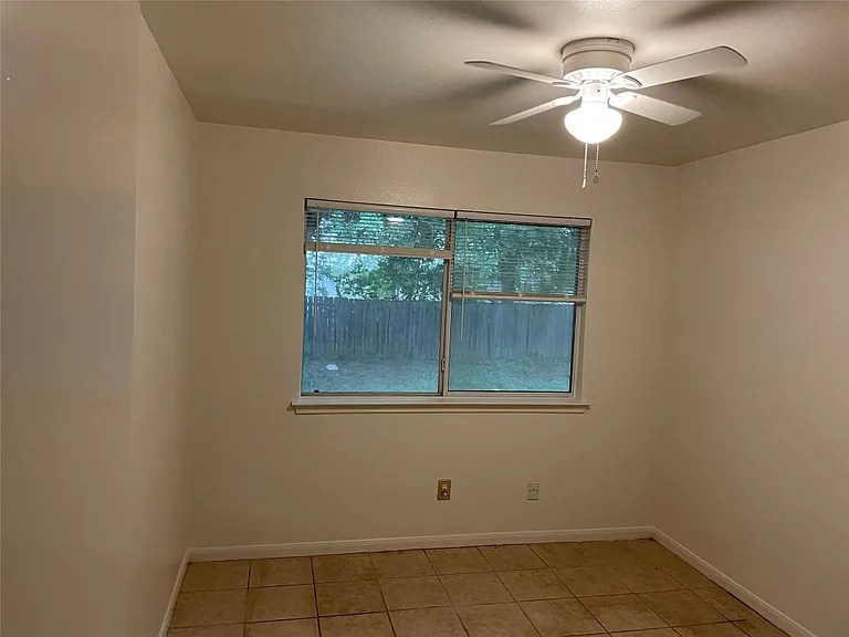 2302 Yaupon Trl — Photo 10