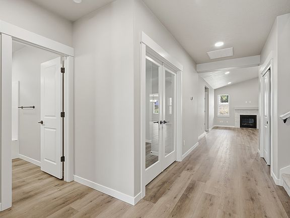 4_1517 w 67th ave