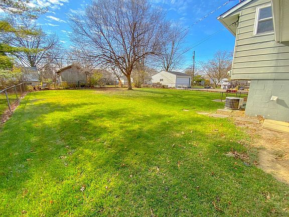 3rd image of 1421 Burnley Ct