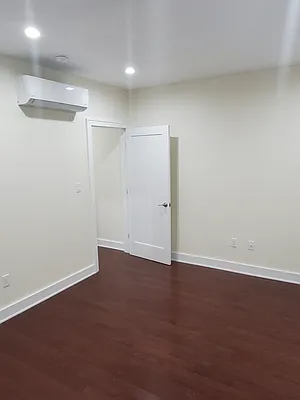 Rented by REMAX Elite | media 12