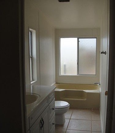 5th image of 27628 N 42nd St