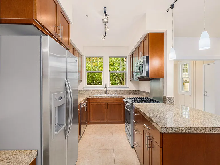 8535 Avondale Rd NE #A202 — Photo 9