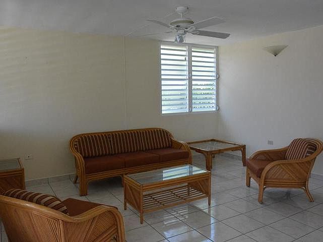 2nd image of E19 Calle 10