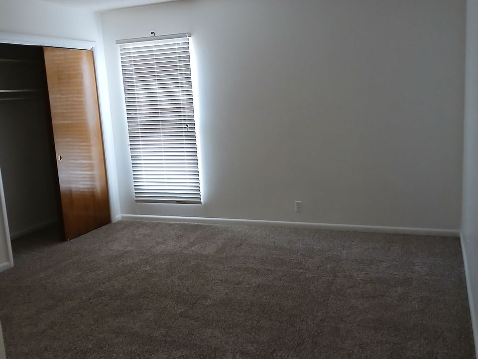 2nd image of 2238 Jaguar Ln