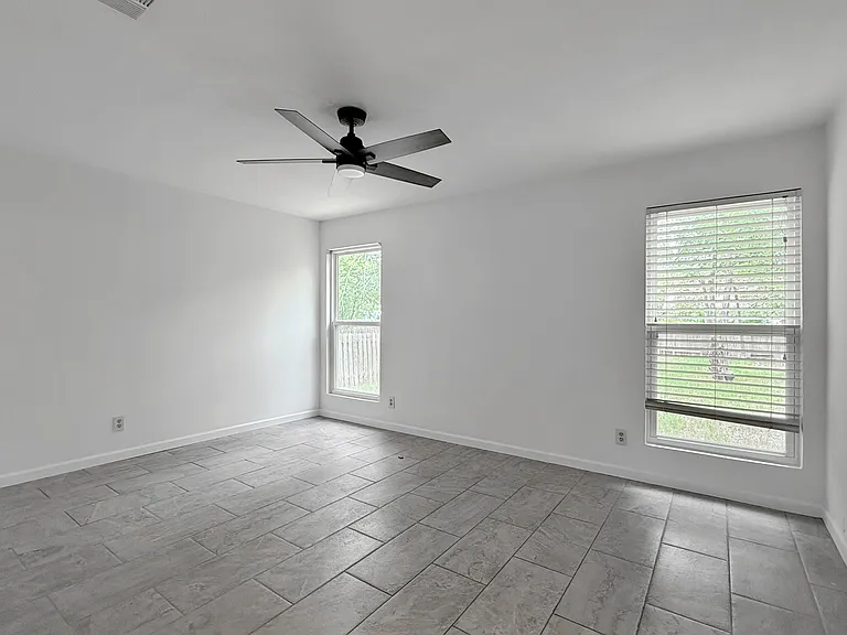 403 Fantail Loop #A — Photo 16