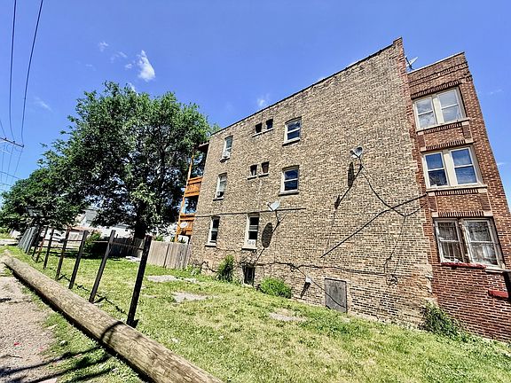4th image of 1140 S Keeler Ave