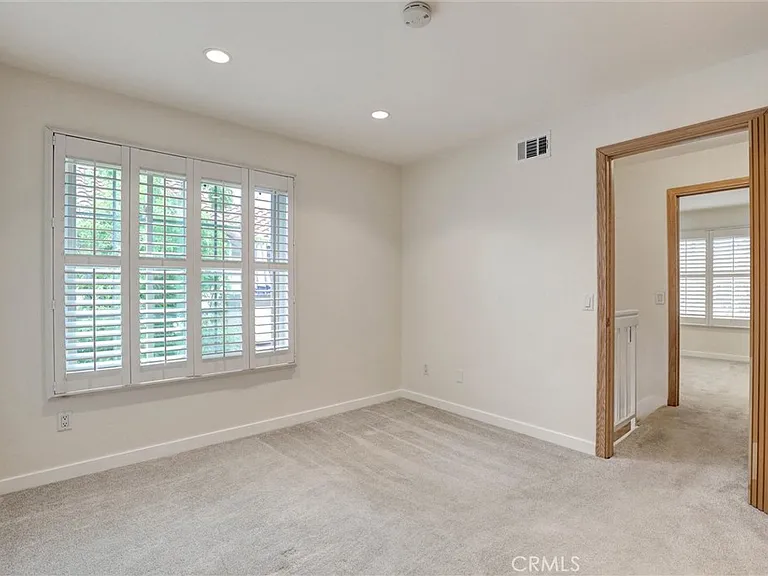 26191 Sanz #D — Photo 20