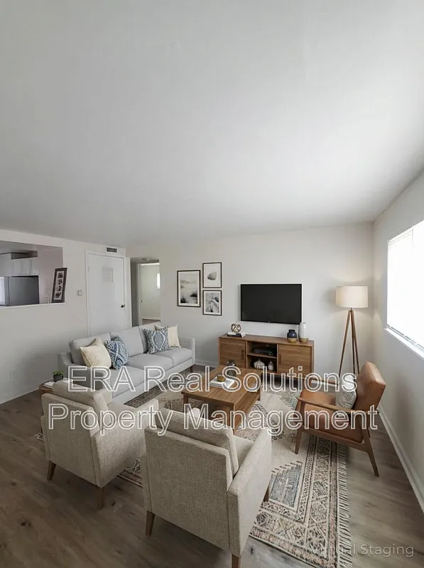 Building Photo - 3600 Cushing Dr #B