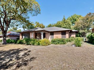 7341 Ravehill Ln, Dallas, TX 75227