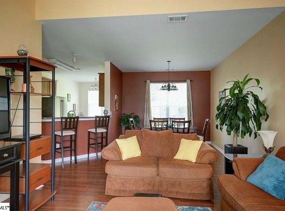 5th image of 12 Lone Willow Ct