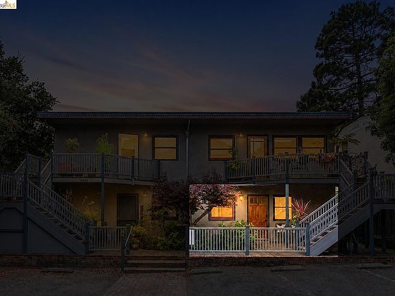 2nd image of 2922 Hillegass Ave APT B