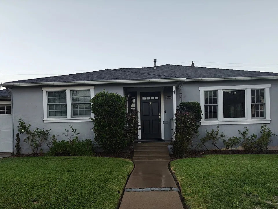 3736 Poe St