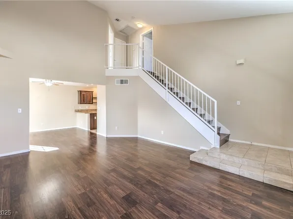 10199 Rising Tree St, Las Vegas, NV 89183