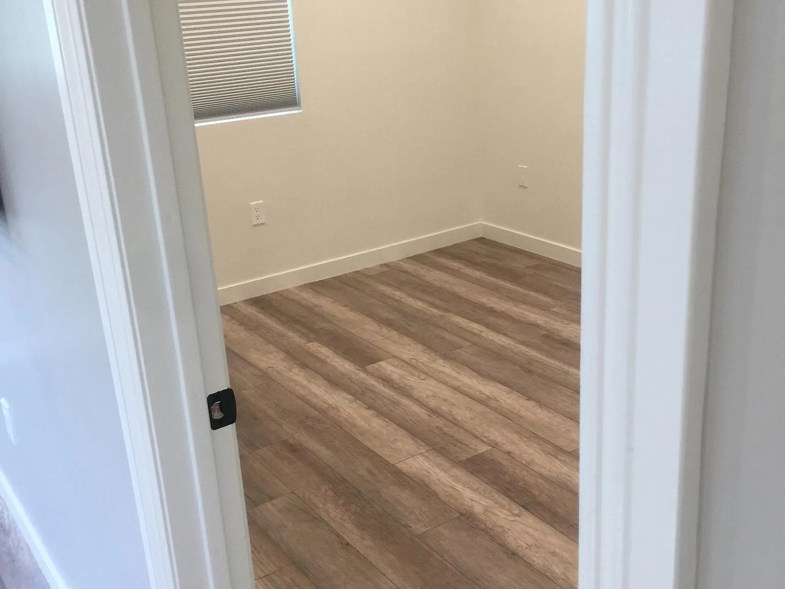 9229 White Oak Ave — Photo 4