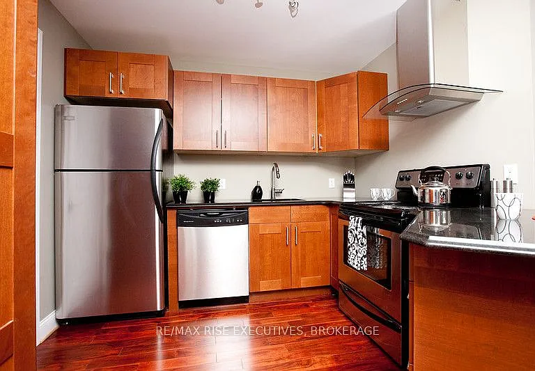 810 Blackburn Mews #314 — Photo 4