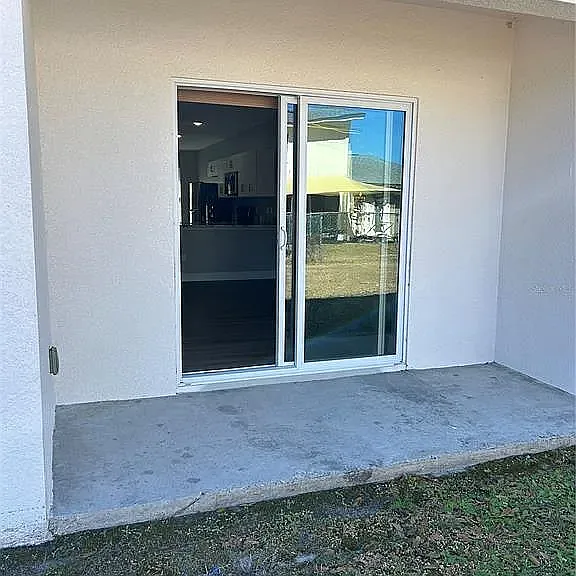 733 Lucaya Dr #B — Photo 7