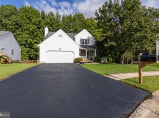 223 E Flagstone Dr, Newark, DE 19702
