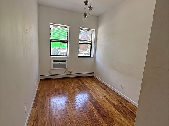 5th image of 142 Richardson St #2A