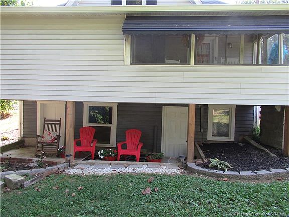 3rd image of 402 N Hayes Ave