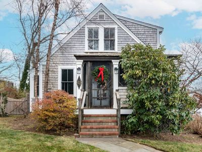 33 Renear St, Tisbury, MA, 02568