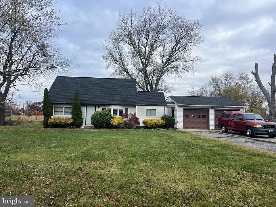 2nd image of 204 Tor Bryan Rd
