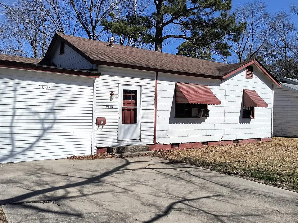 2003 W 28th Ave