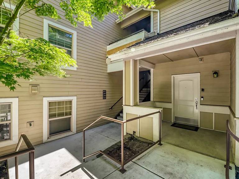 8535 Avondale Rd NE #A204 — Photo 16