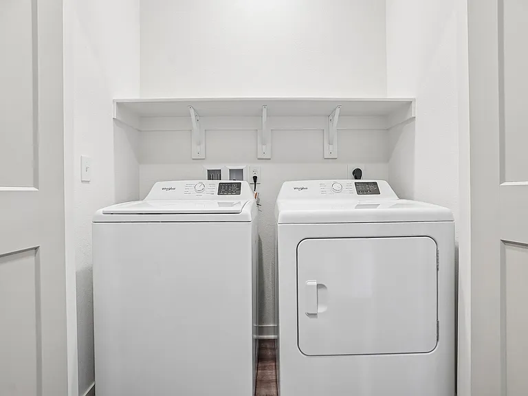 Switch Luxury Apartments — Photo 10