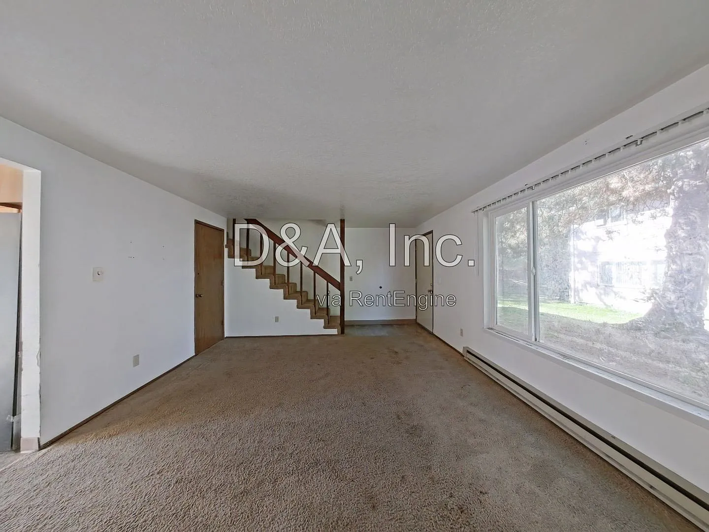 3 bed, 1.5 bath, $1,895 — Photo 3