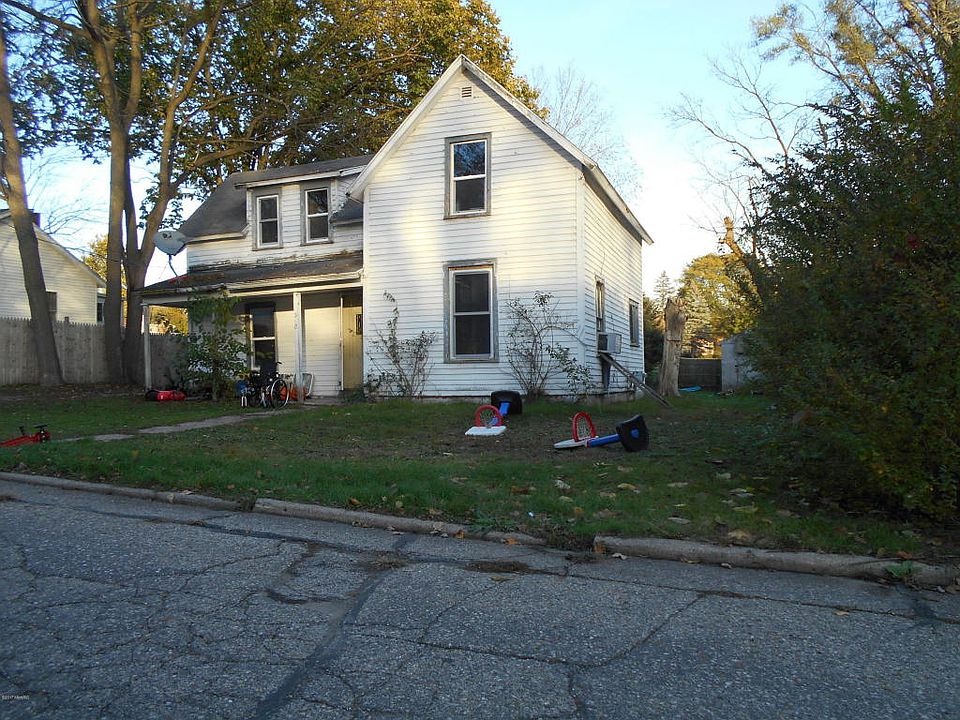 2nd image of 340 Division St