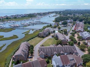 730 Charthouse Cir, Hampton, VA 23664