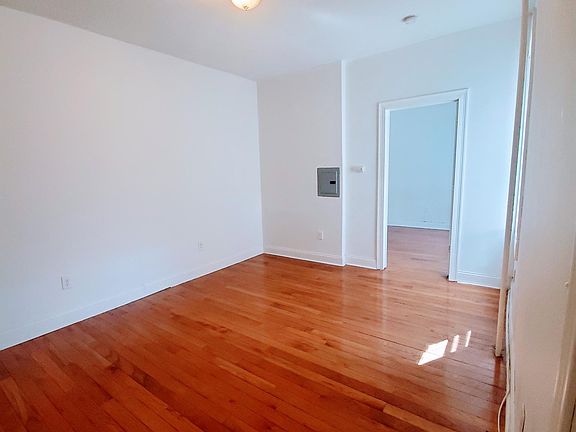 2nd image of 164 Clinton Ave #C2b
