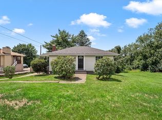 2066 McKees Rocks Rd, Mc Kees Rocks, PA 15136