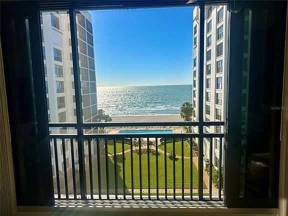 3rd image of 627 Alhambra Rd APT 604