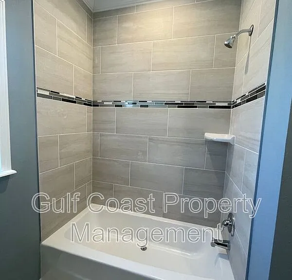 3200 Holly Ave — Photo 20