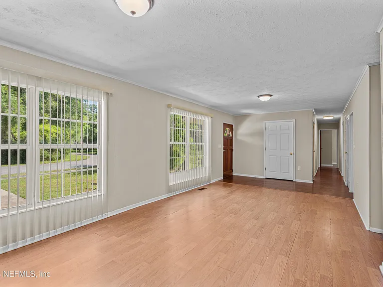 253 Cowry Rd — Photo 6