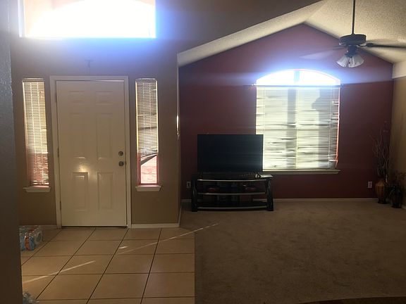 5th image of 12285 Holy Springs Ct