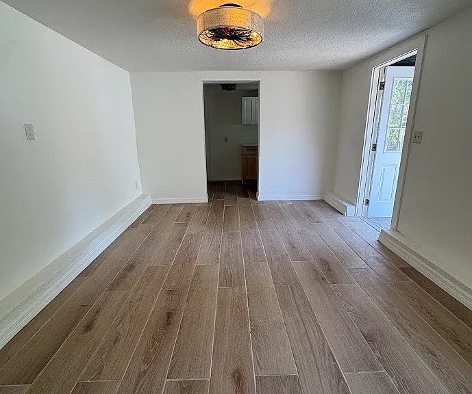 2817 Durham St #2 — Photo 6