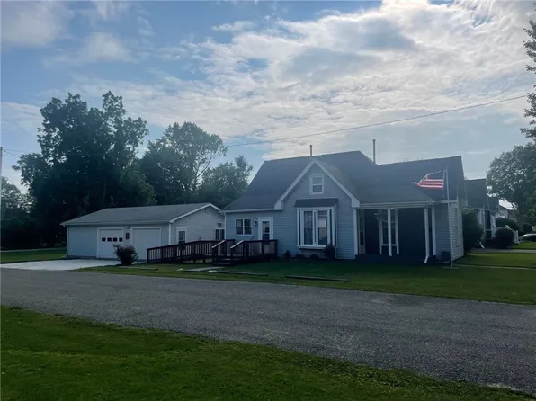 717 E Main St, Hoopeston, IL 60942
