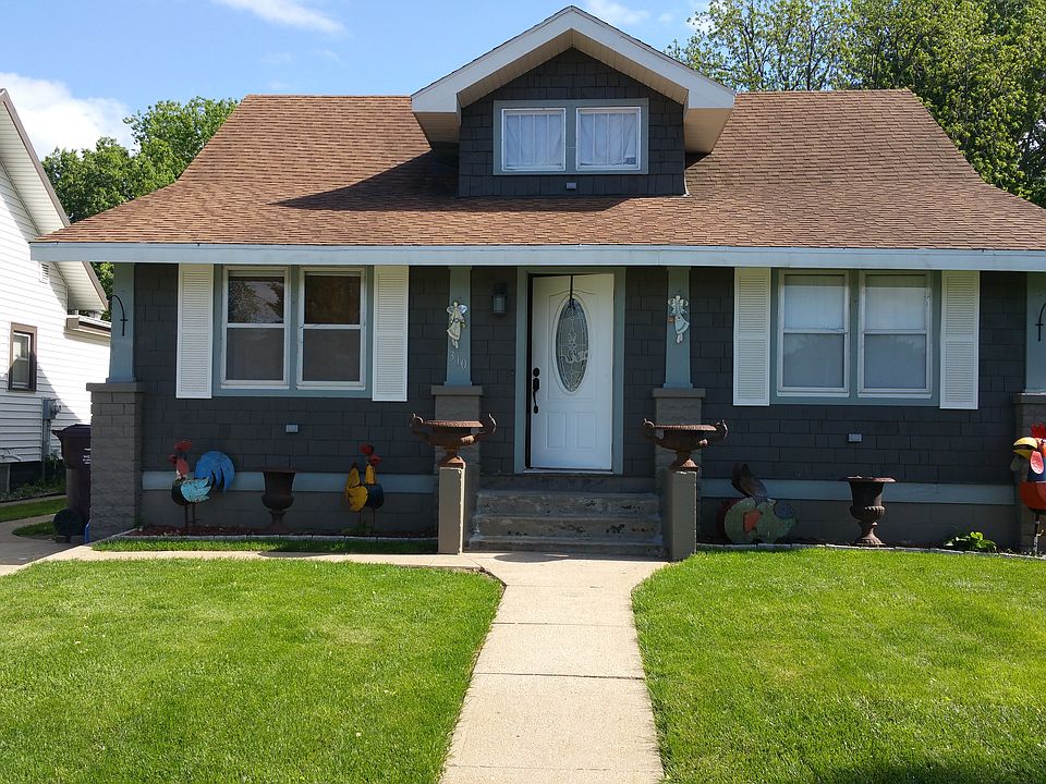 1st image of 310 W 22nd St