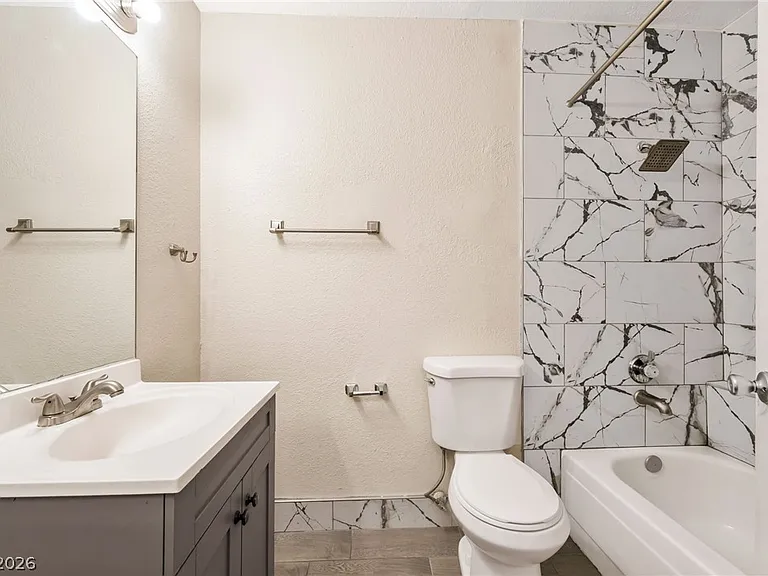 4300 N Lamont St #200 — Photo 20