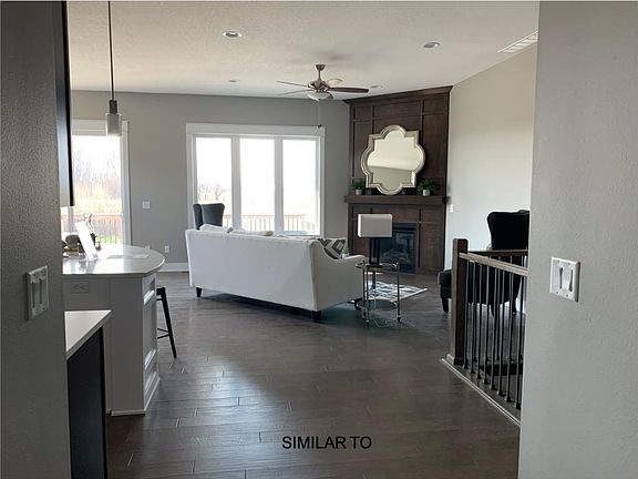 4th image of 9082 Hayden Dr
