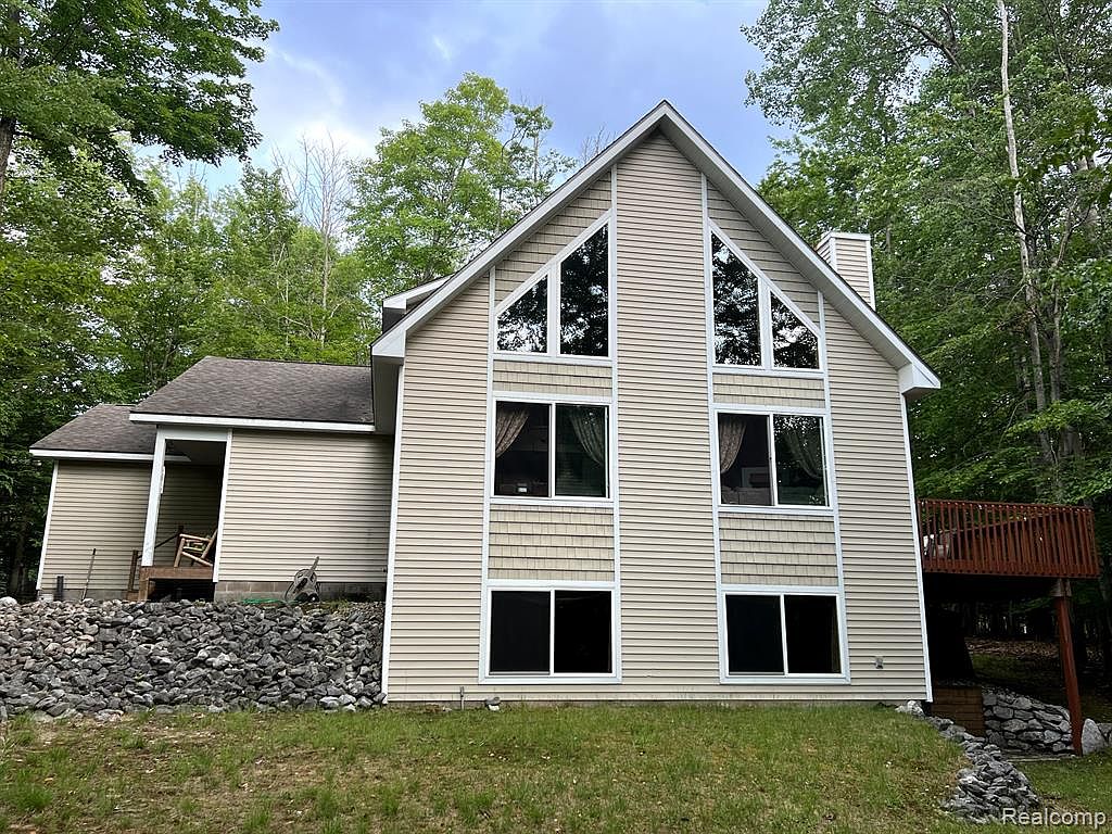 6856 Meadowlark Way, Gaylord, MI 49735 Zillow