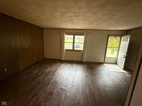5th image of 10881 N Private Road 370 E