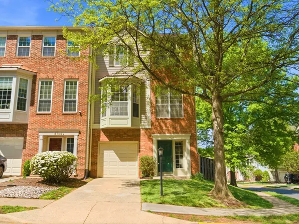 47647 Sandbank Sq, Sterling, VA 20165