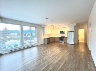 37881 Cleveland Ave, Squamish, BC V8B0S8