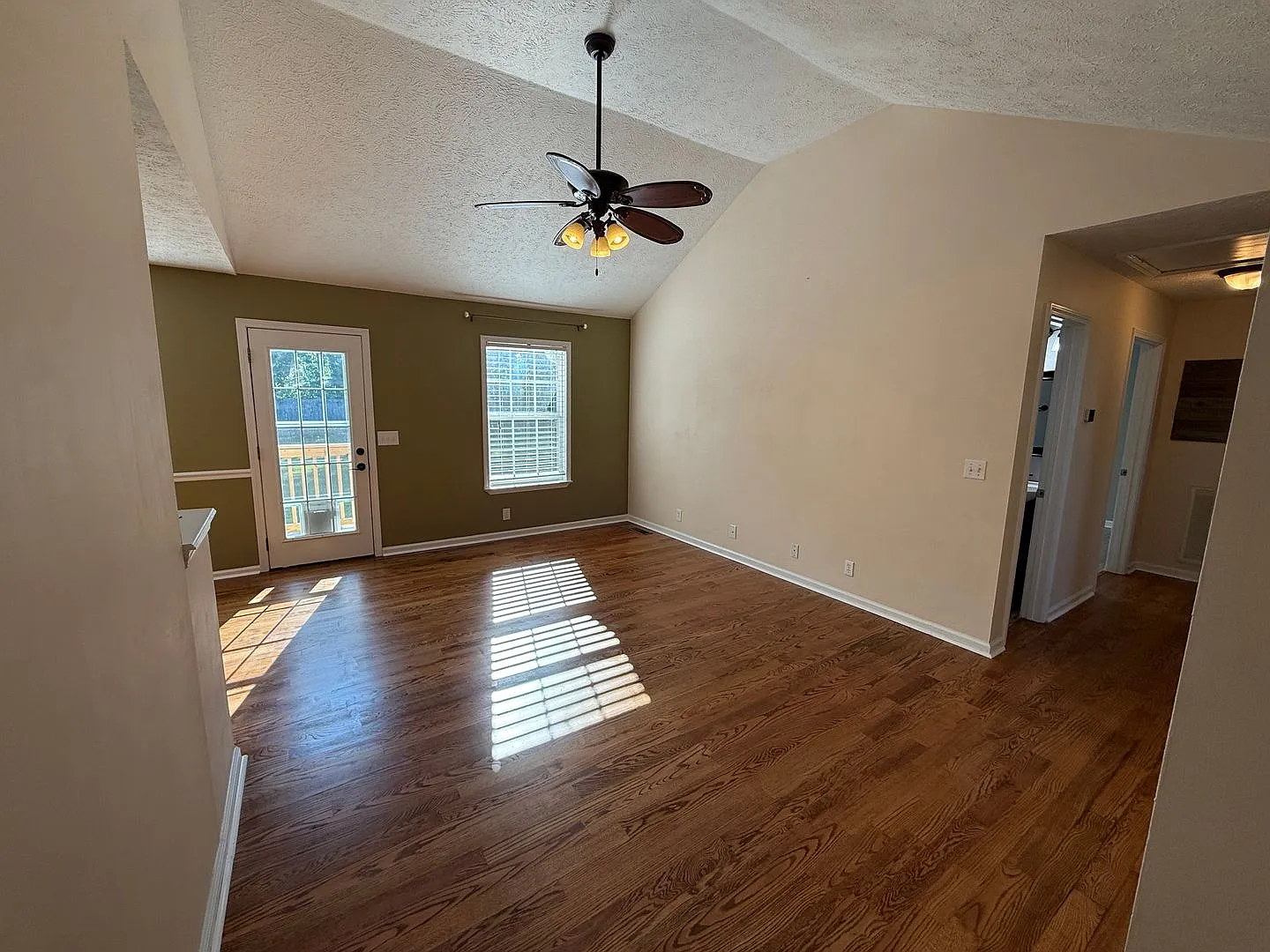 3-Bedroom Home with Huge Fenced Backyard & Heated/Cooled Garage! — Photo 2