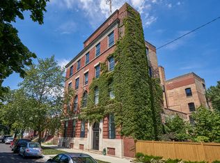 3312 W Belle Plaine Ave APT 5, Chicago, IL 60618