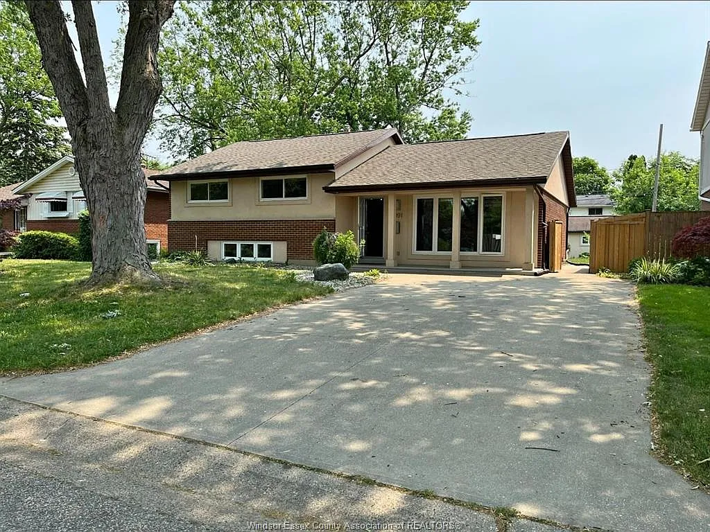 4 bed, 2.5 bath, $2,600 — Photo 1